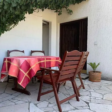 Apartment In Rab/insel 39960 *